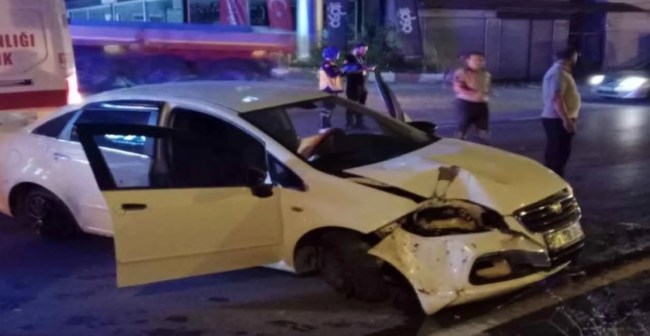 OTOMOBİL PARÇALARA AYRILDI