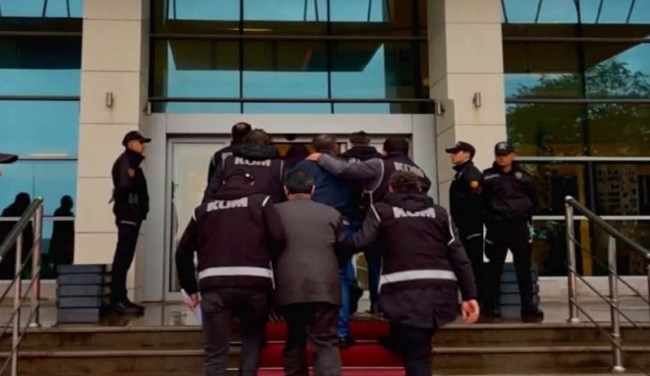 Ereğli'de ruhsatsız silah operasyonu: 3 Tutuklama