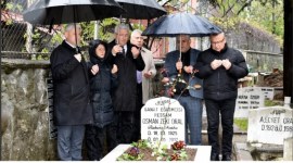EREĞLİ SEVGİSİNİ FIRÇASINA YANSITTI