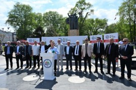 KDZ. EREĞLİ BELEDİYESİ, 350 BİN ATA TOHUMU FİDESİNİ HALKA ÜCRETSİZ DAĞITTI