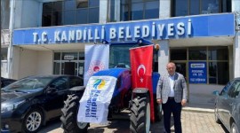KANDİLLİ BELEDİYESİNE TRAKTÖR HİBESİ
