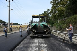 KEMER BÖLGESİ ASFALTLANIYOR